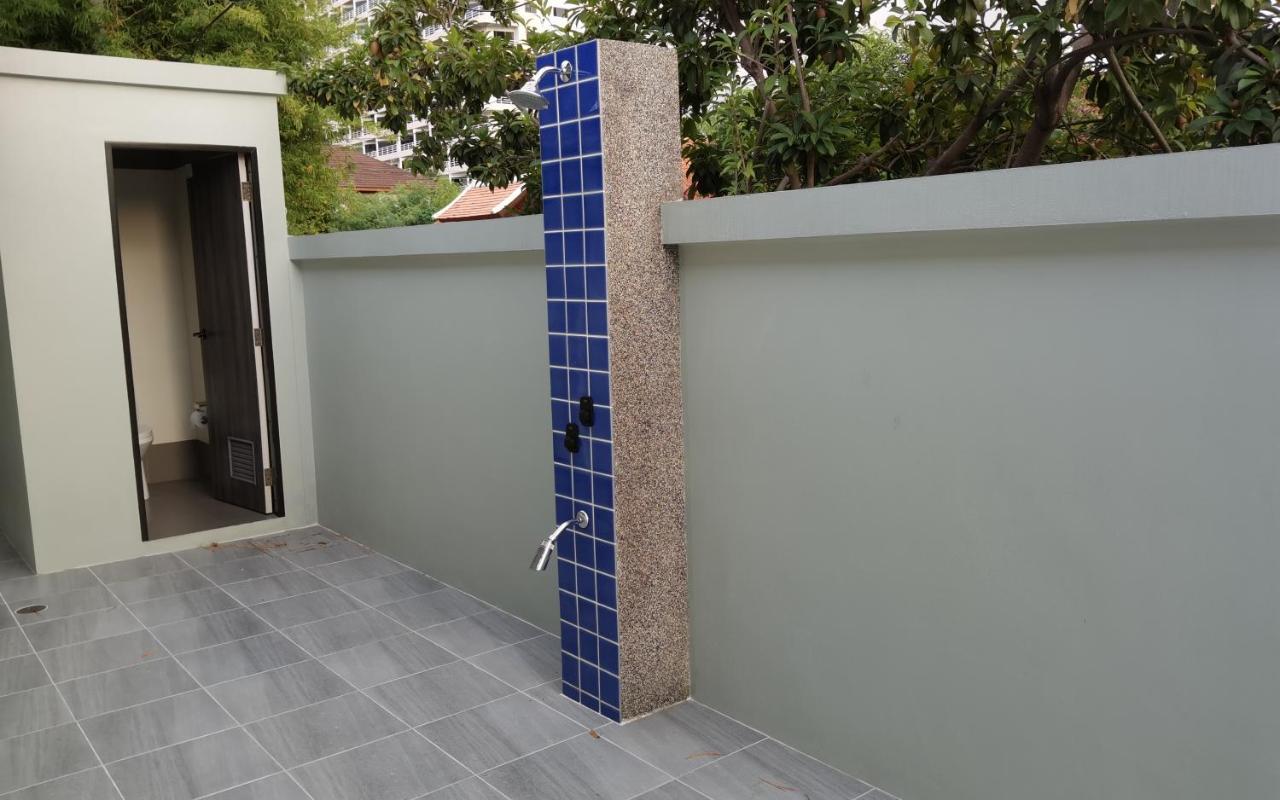 Private Pool Villa With Jacuzzi At Royal Park Village - Walk To The Beach - 6 People - Max 3 Males (Adults Only) Jomtien Beach Dış mekan fotoğraf
